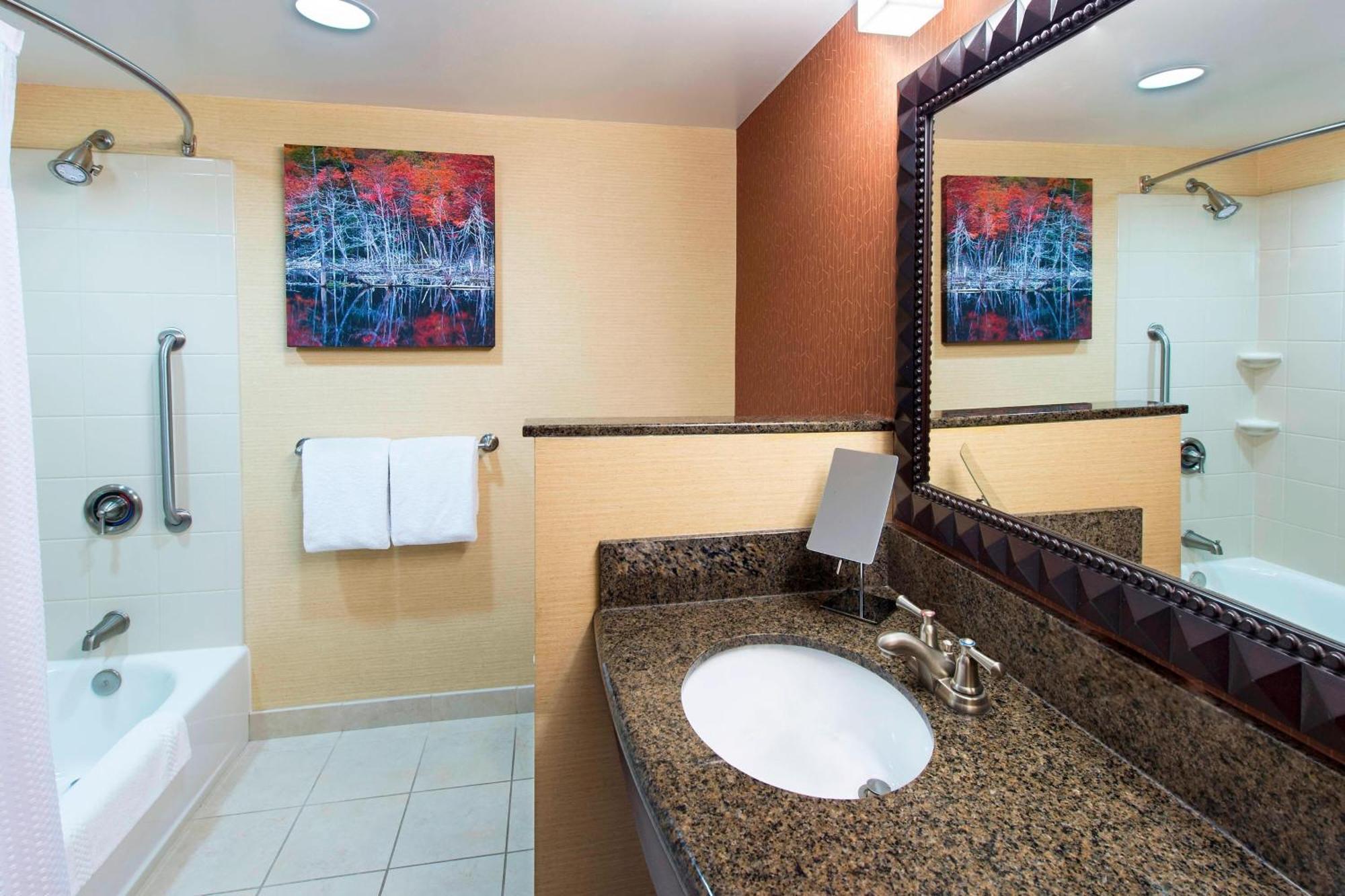 Courtyard Marriott Lake Placid Exterior photo